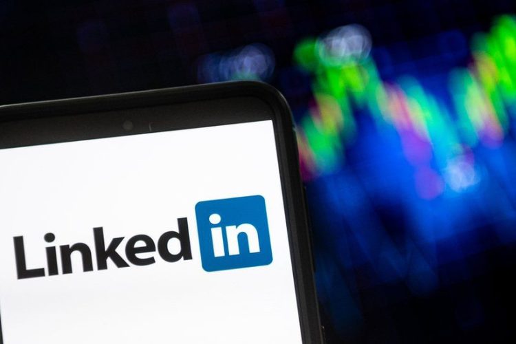 LinkedIn Success Unleashed: The Benefits of Buying Followers